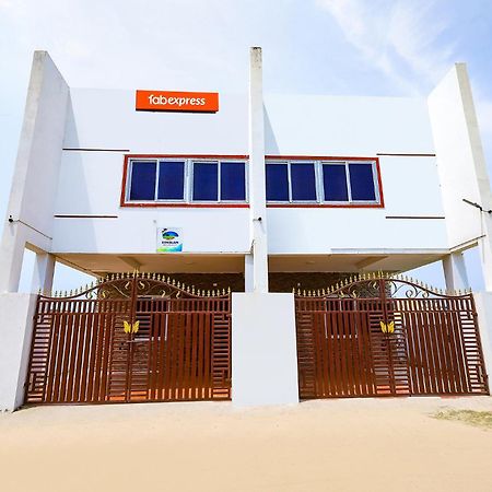 فندق Fabexpress Kovalam Residency شيناي المظهر الخارجي الصورة